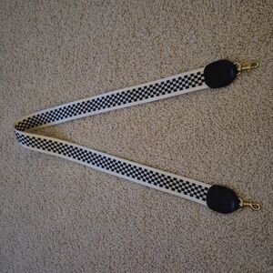 Stylish Black Checkered Strap